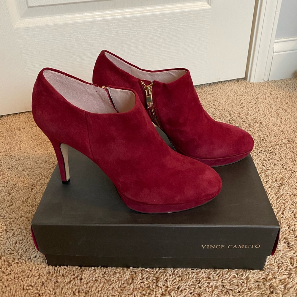 Burgundy Vince Camuto suede Elvin bootie